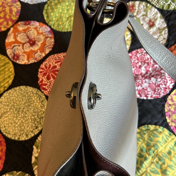 Authentic Coach Handbag - Picture 10 of 14